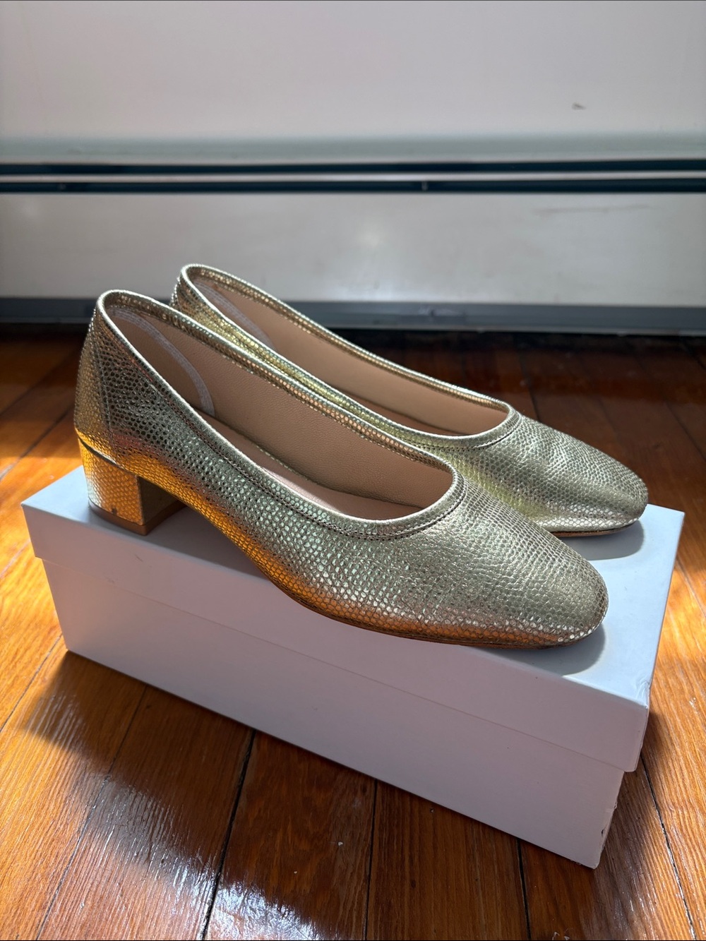 Maryam Nassir Zadeh Roberta Ballerina 38.5 Gold Textured Low Block Heel Pumps